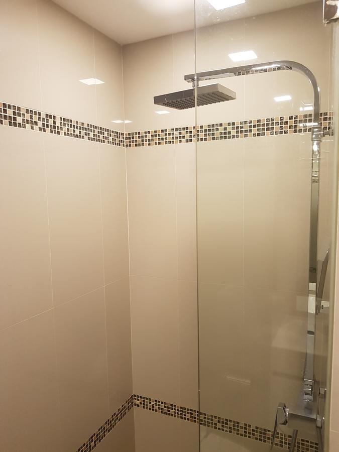 Club Royal Suites Pattaya Bagian luar foto