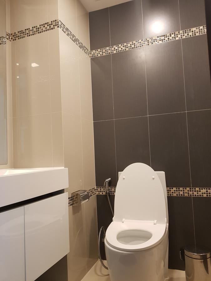 Club Royal Suites Pattaya Bagian luar foto